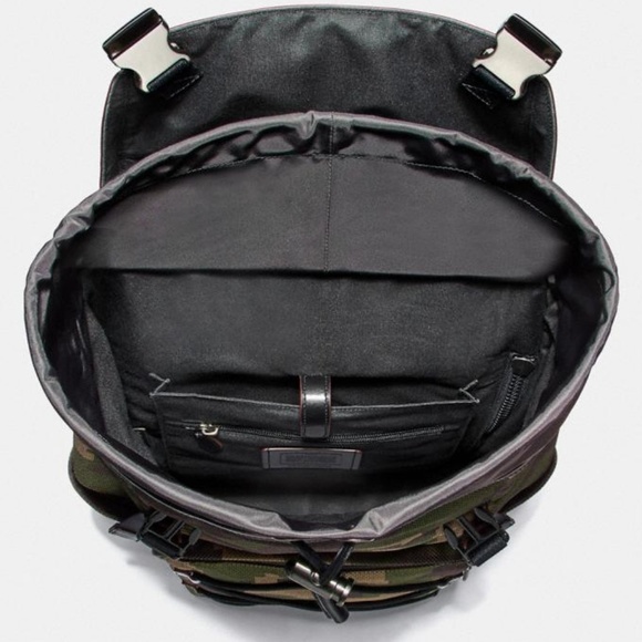 NWT Coach Terrain Backpack W/ Pixelated Camo Print - Picture 3 of 3